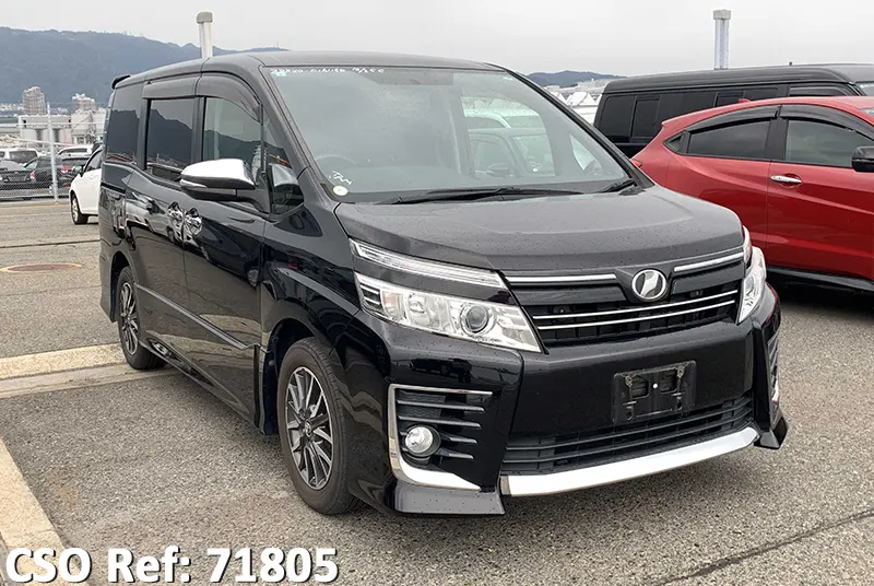 Toyota / Voxy 2015